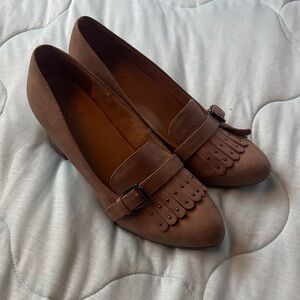 Naturalizer Brown Heels with Scalloped Design